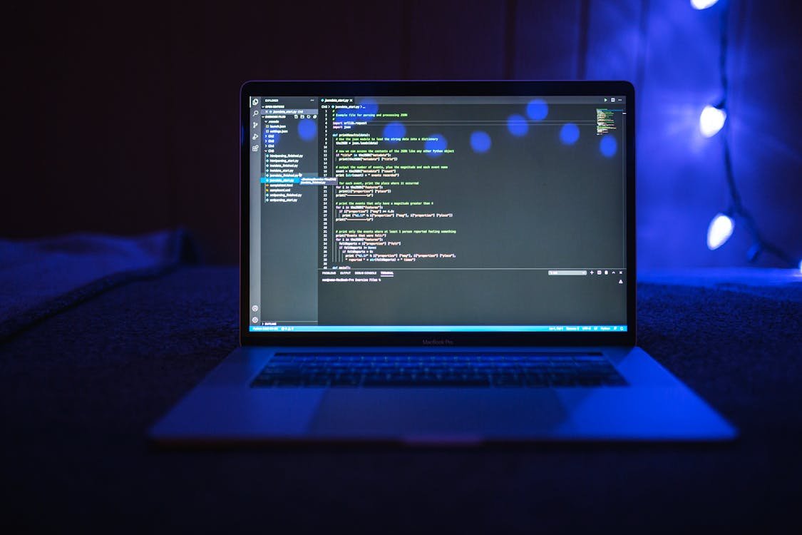 Plugin WordPress penting untuk website bisnis profesional Indonesia